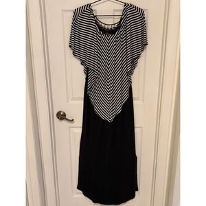 knee length dresses for ladies Chelsea and Theodore V-Neckline Sleeveless Mixed Print Tiered A-Line Maxi  Dress